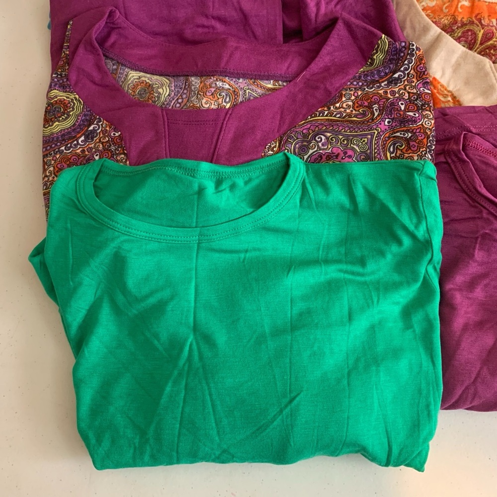 Bundle of 6 t-shirt dresses for women, med/Lrg Multi Colored.  Lite Weight.  L/S - Picture 2 of 6